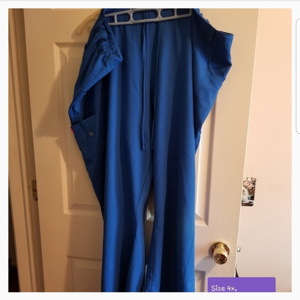 Plus size extreme stretch cargo scrub pants